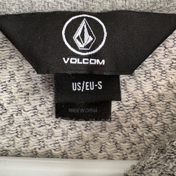 Y2K volcom sweater (size small) - Picture 3 of 3